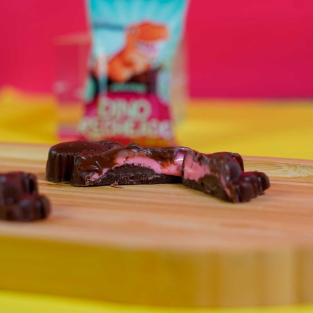 dino recheado morango aberto